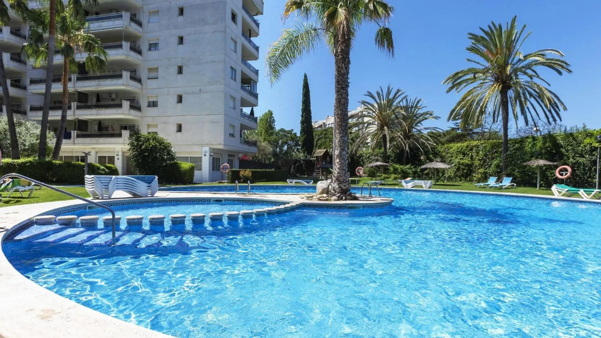 Apartment Jardines Family 204 By Interhome Salou